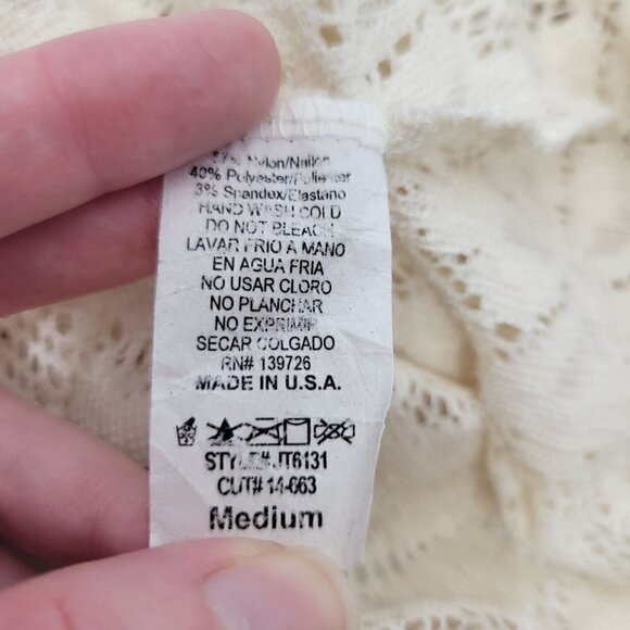 Honey Punch Women's 3/4 Flare Sleeve Lace Fringed Boho/Gypsy/Hippie Top Sz M - Picture 10 of 11